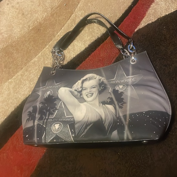 ⭐️⬇️ Marilyn Monroe Shoulder Bag - Picture 3 of 14